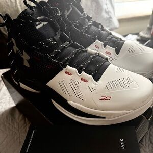 Under Armour Curry 2 Suit & Tie